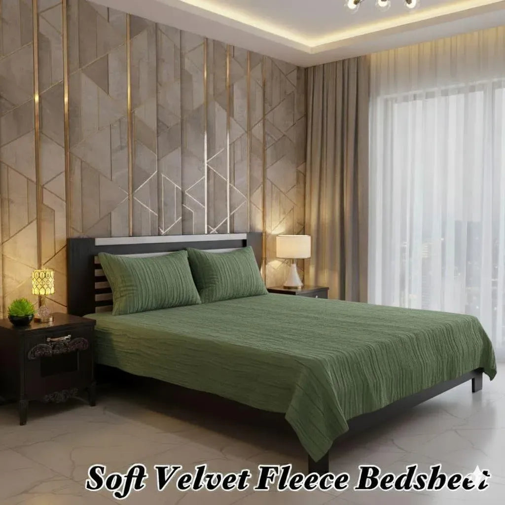 Green Velvet Fleece Double Bedsheet Set 3 Pcs