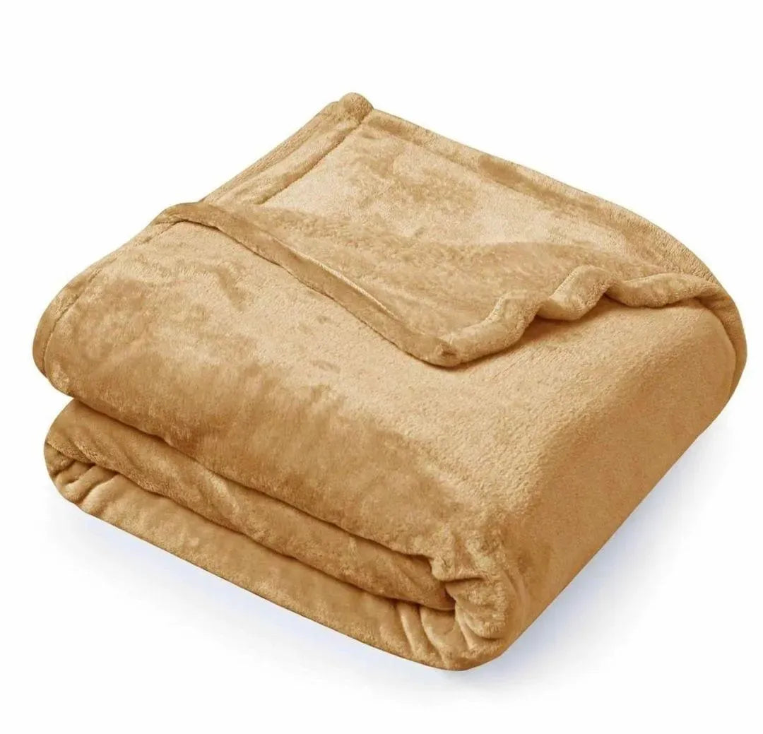 Soft Velvet Fleece Bedsheet Golden 3-Piece Set