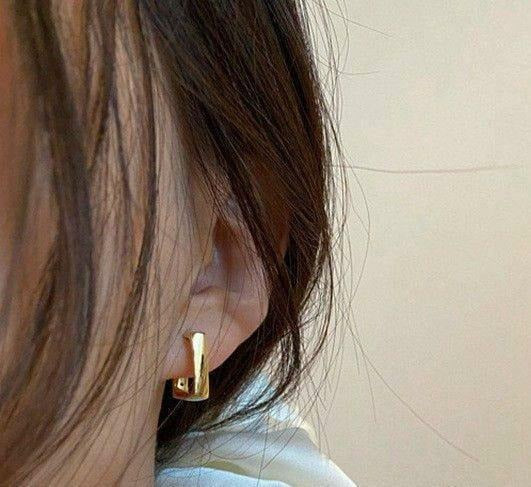 Square Ear Loppers Golden Plated Lightweight Daily Wear